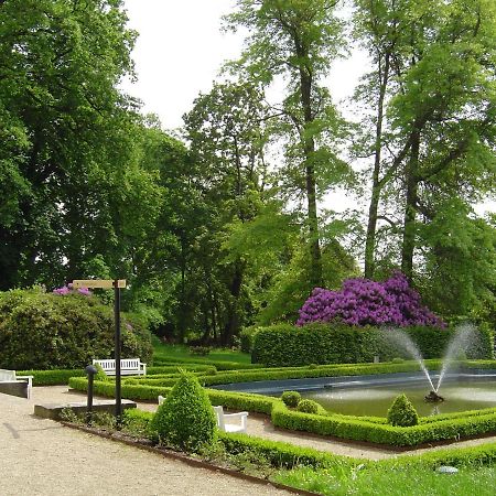 Hotel Schloss Schweinsburg Neukirchen-Pleisse Екстер'єр фото