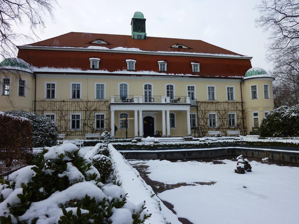 Hotel Schloss Schweinsburg Neukirchen-Pleisse Екстер'єр фото