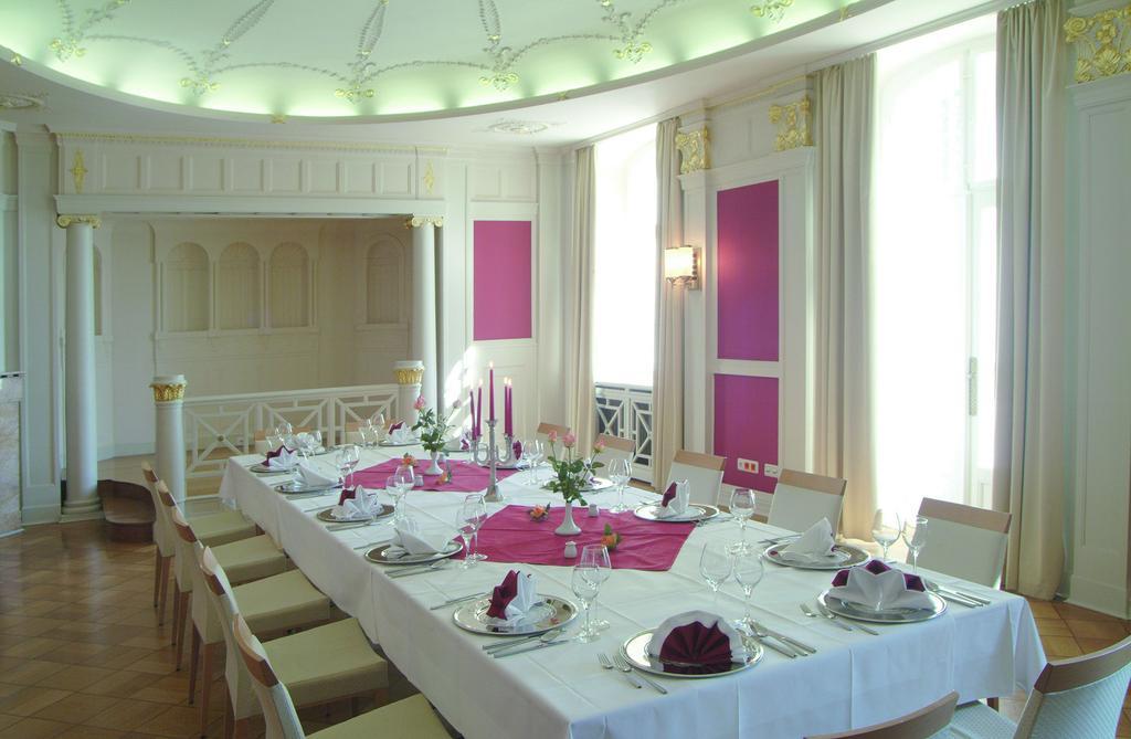Hotel Schloss Schweinsburg Neukirchen-Pleisse Зручності фото